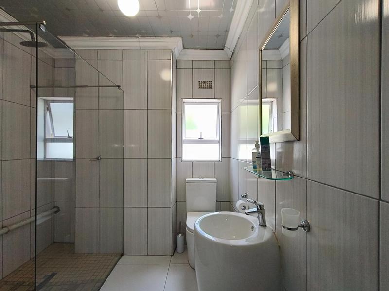 To Let Commercial Property for Rent in Mthata Eastern Cape
